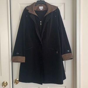 Raincoat, Women’s.  East 5th Women’s Swing Lined Raincoat.